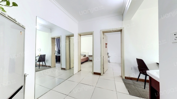 工人路184号院二手房实景图