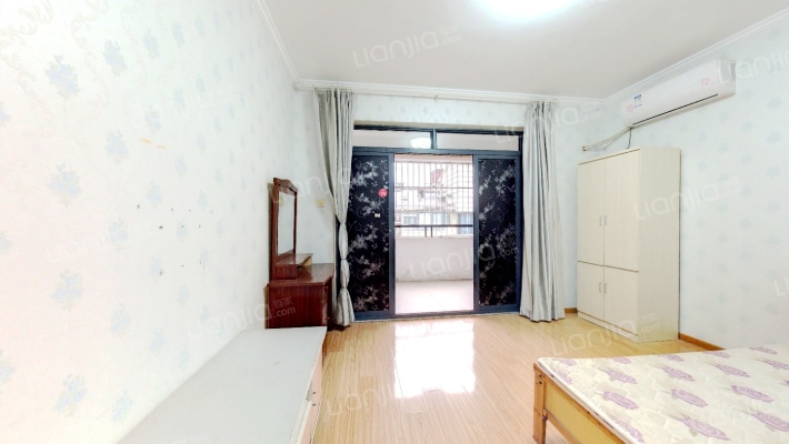 构峰源公馆二手房实景图