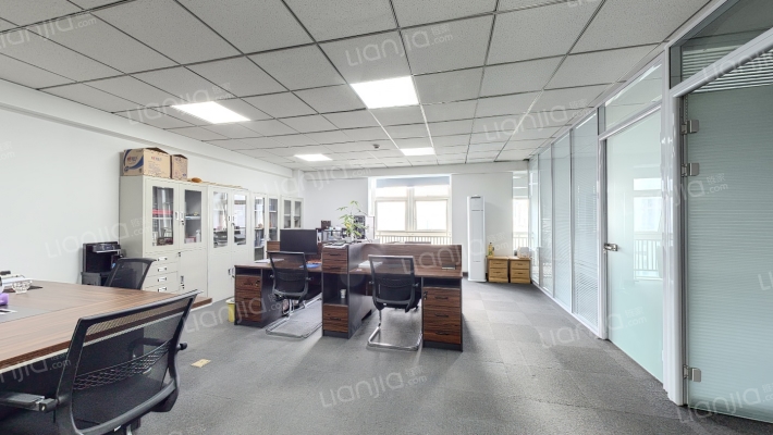 领地OFFICE二手房实景图