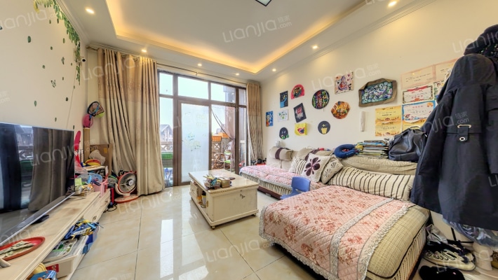 柏林河畔二手房实景图