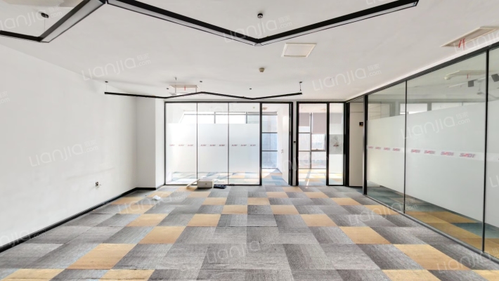 龙湖MOCO二手房实景图