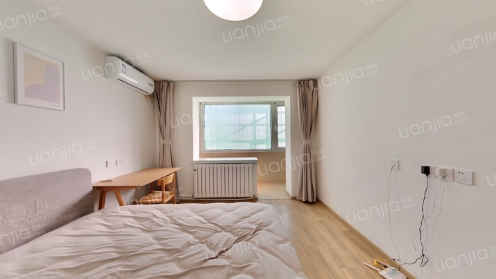 朗家胡同13号院二手房实景图