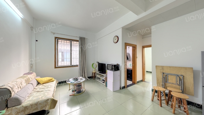 摩托车俱乐部宿舍二手房实景图