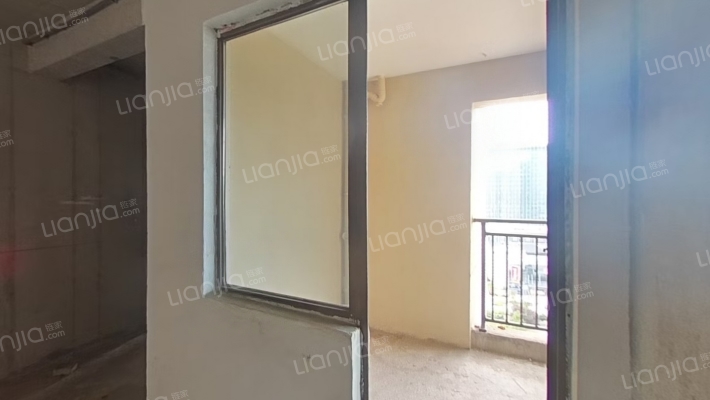 奥园铂誉府二手房实景图