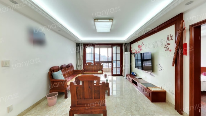 朗臻雅苑二手房实景图