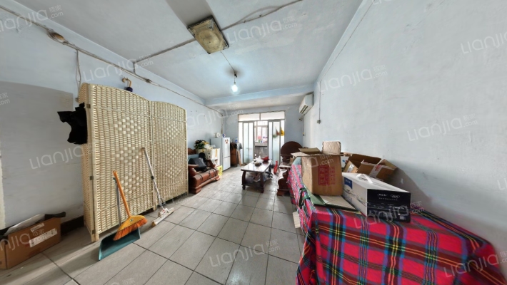 糖果厂家属院二手房实景图