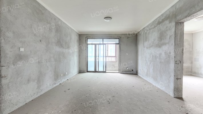 白云花园二手房实景图