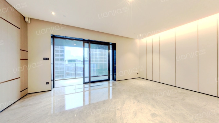 融创中心武汉壹号院二手房实景图