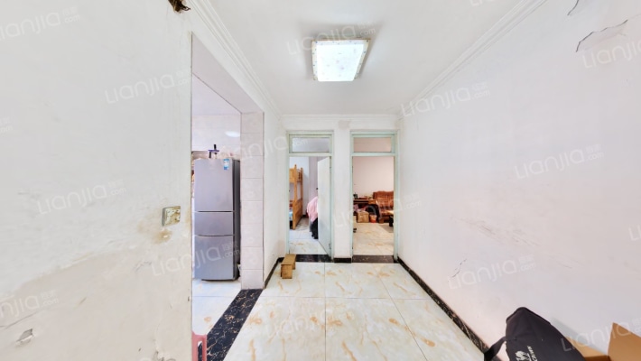 养鸡厂宿舍二手房实景图