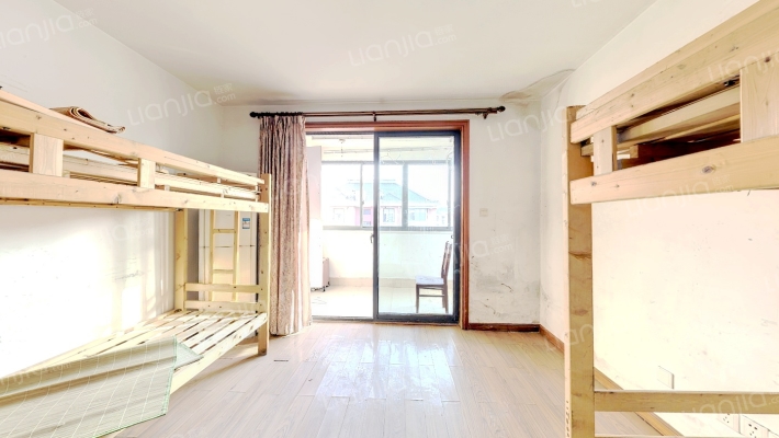 大湾名苑二手房实景图