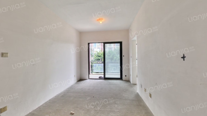 靖湖湾二手房实景图