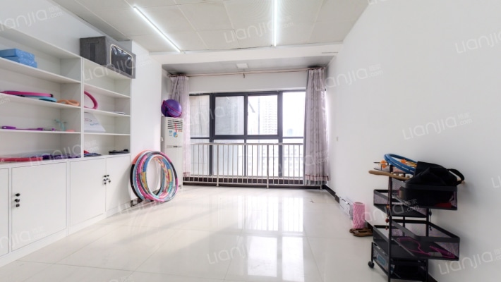 大摩西元广场二手房实景图