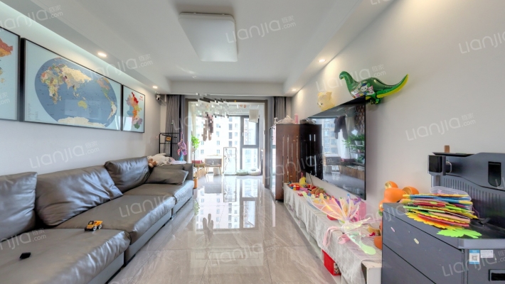 长虹世纪荣廷三期二手房实景图