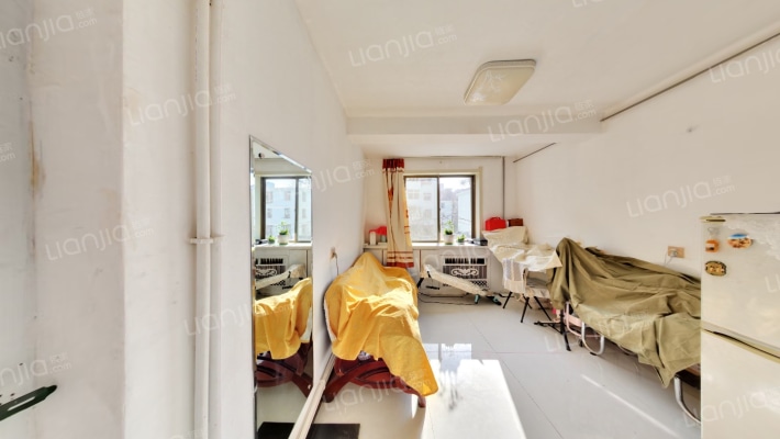 草场街西大院二手房实景图