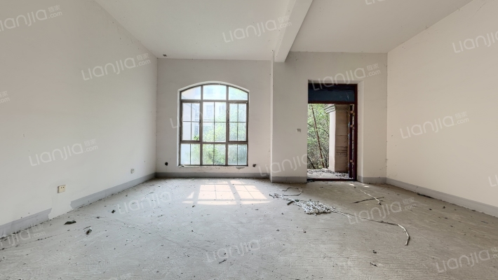 金色湖岸二手房实景图