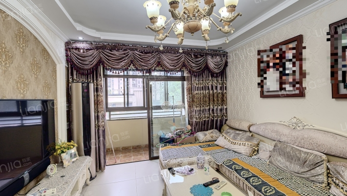 中航翡翠城一期二组团二手房实景图