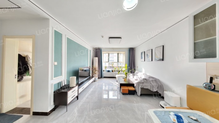 帝华鸿府东区二手房实景图