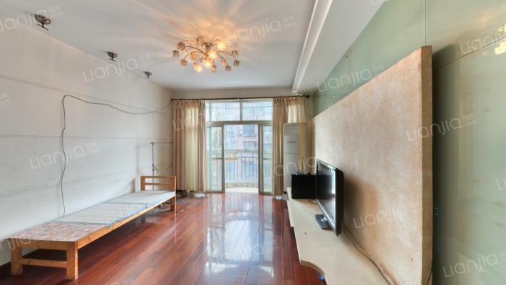 裕荣家园二手房实景图