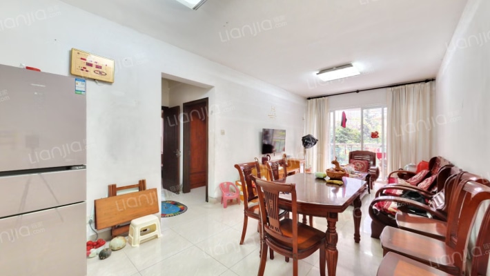 万昌南湖景园二手房实景图