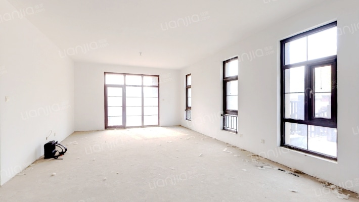 潮白河孔雀城伯顿庄园二手房实景图