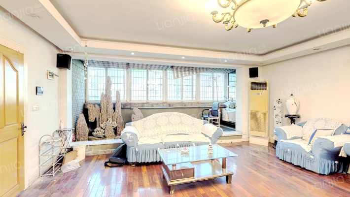 南站公寓二手房实景图