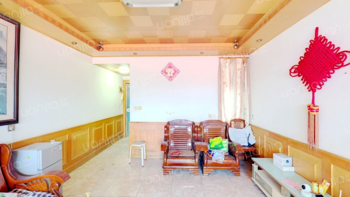 小区住家舒适安静，配套设施完善-客厅