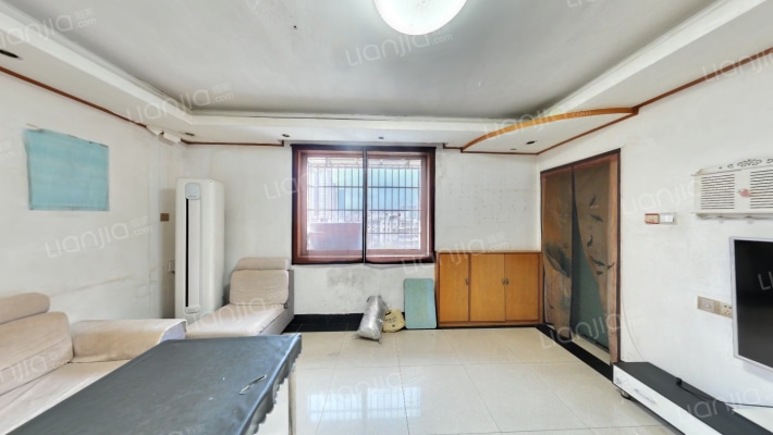 鸿海公寓二手房实景图