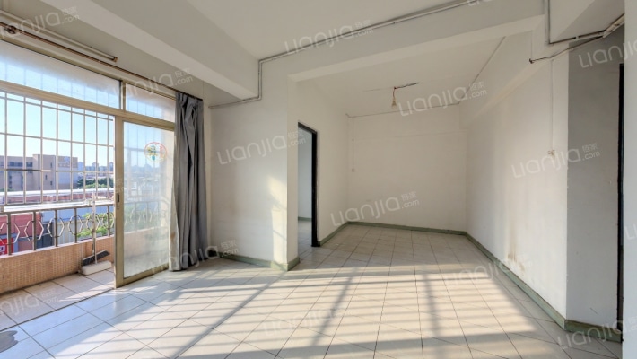 雅怡居二手房实景图