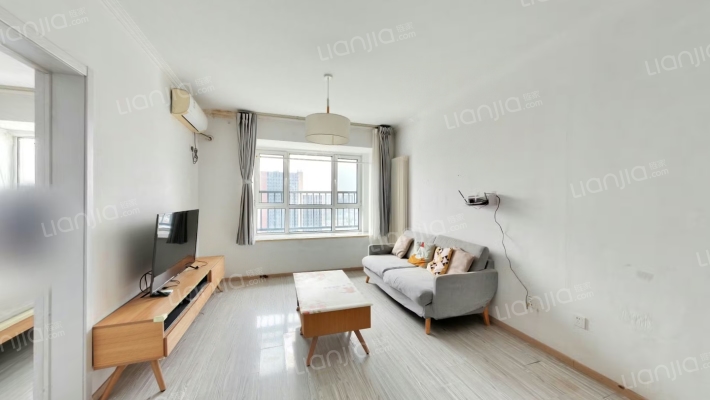 中建港怡嘉园二手房实景图