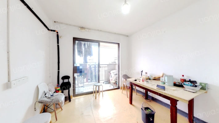 万隆花苑二手房实景图