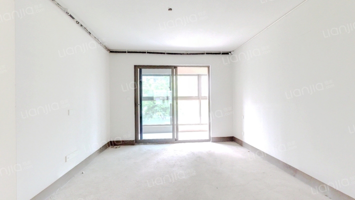 荣安堂樾庄二手房实景图