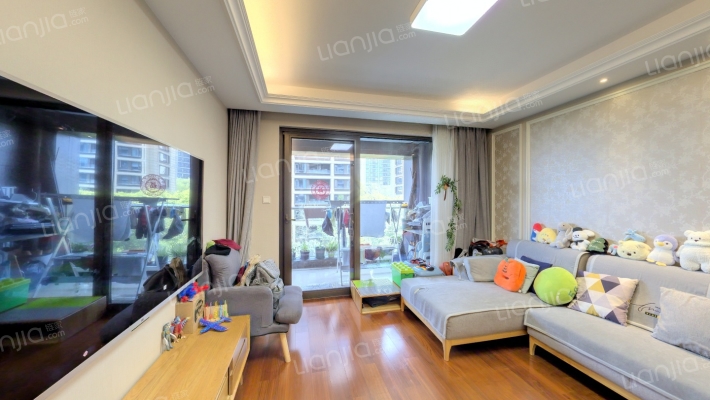 融创河滨之城水澜轩二手房实景图