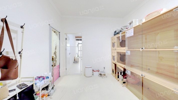 东航卫岗小区二手房实景图