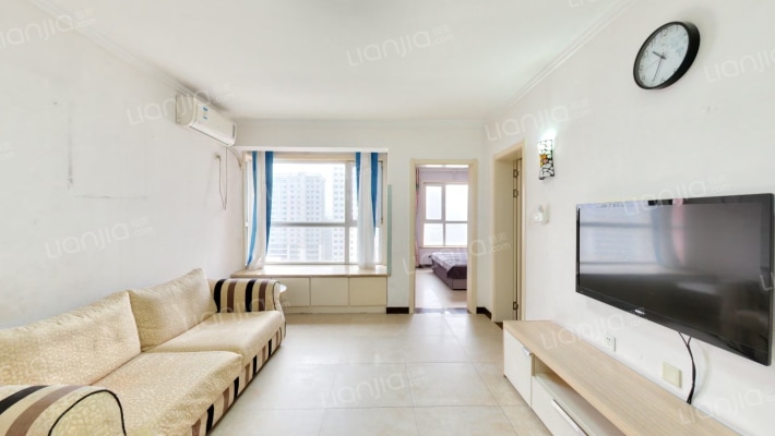 香槟郡二手房实景图