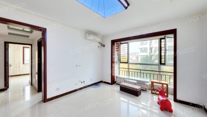 荣盛锦绣花苑二手房实景图