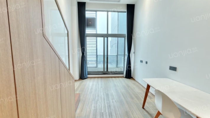 万科未来之光二手房实景图