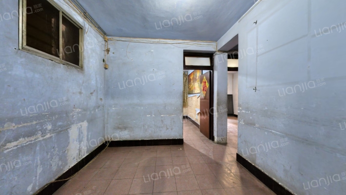 小关庙后街16号二手房实景图