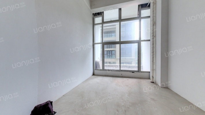 中电时代门二手房实景图