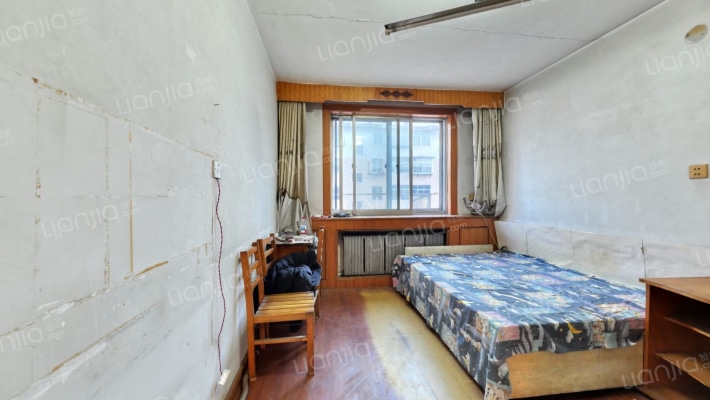 新航社区二手房实景图