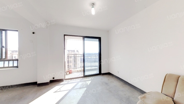 万隆花苑二手房实景图