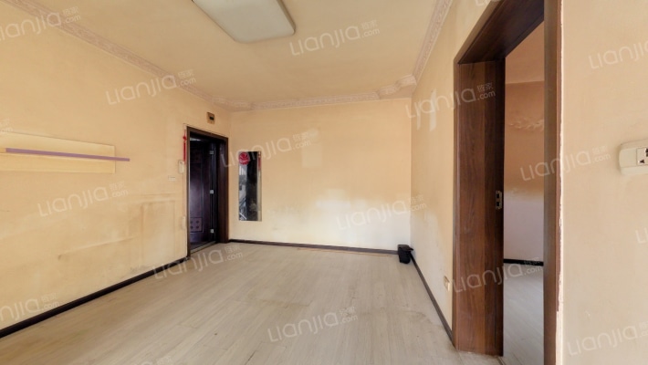 宝山南路165号院二手房实景图