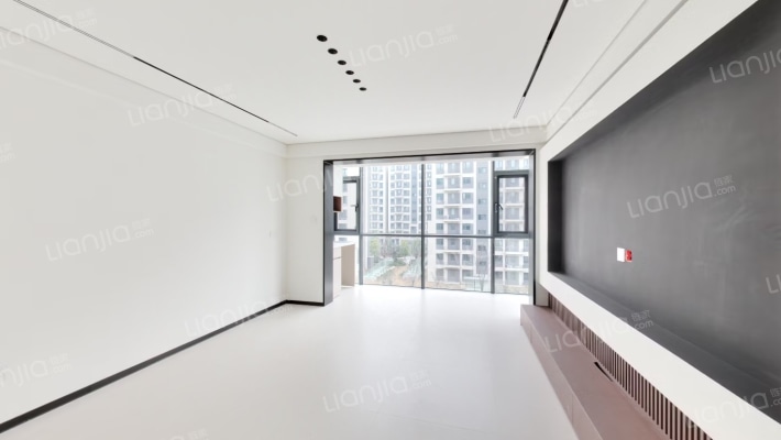 兴港永威·观樾二手房实景图