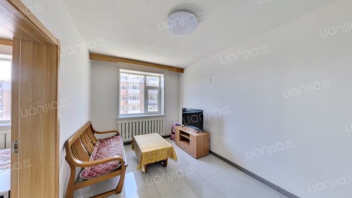 康泰乐园A区二手房实景图