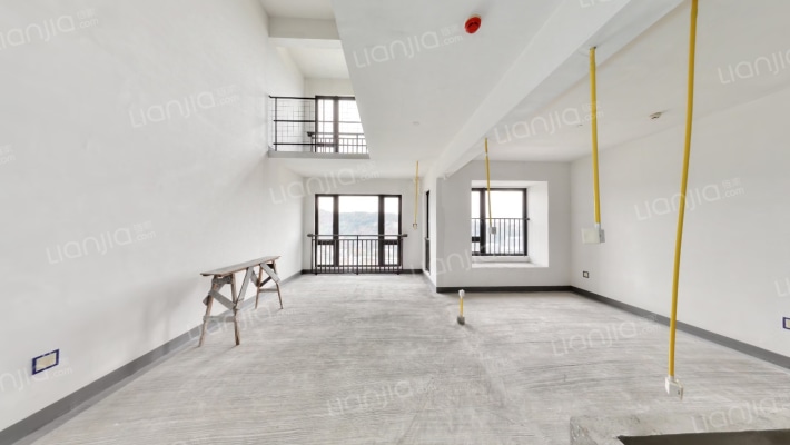 建发央著二手房实景图