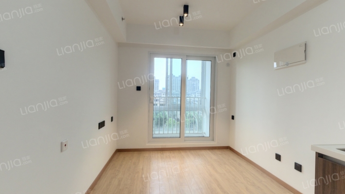 万科四季风景花园二手房实景图