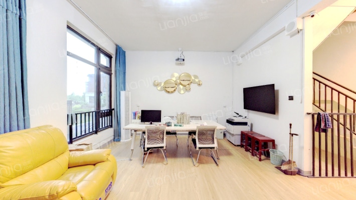 中骏柏景湾二手房实景图