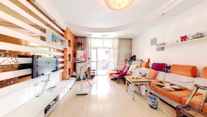 东鸿小区二手房实景图