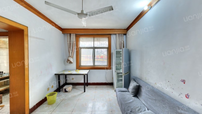 信用社家属院二手房实景图