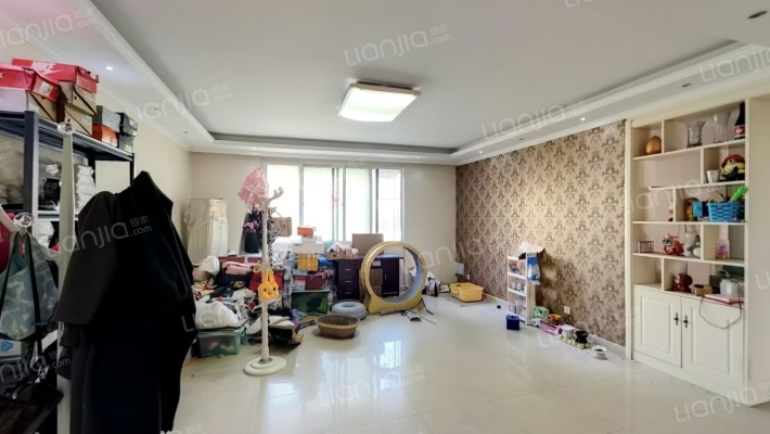 华艺住宅新区二手房实景图