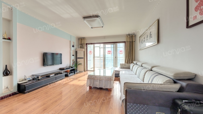 水岸府邸东区二手房实景图